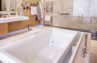 Vintage Style Bathtub